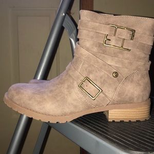 G by guess boots- Hanna-M light gray size 8.5M